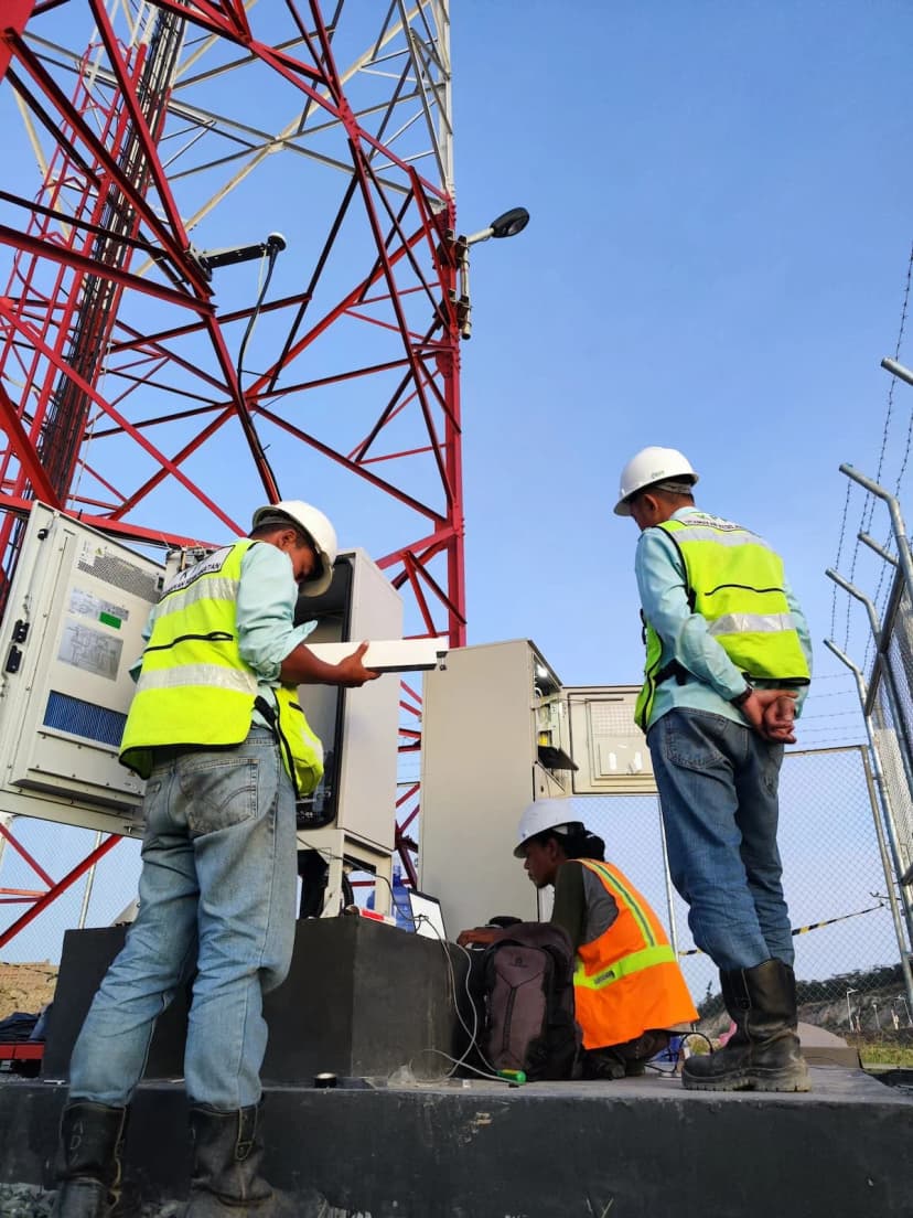 Network consolidation upgrade with rigging team